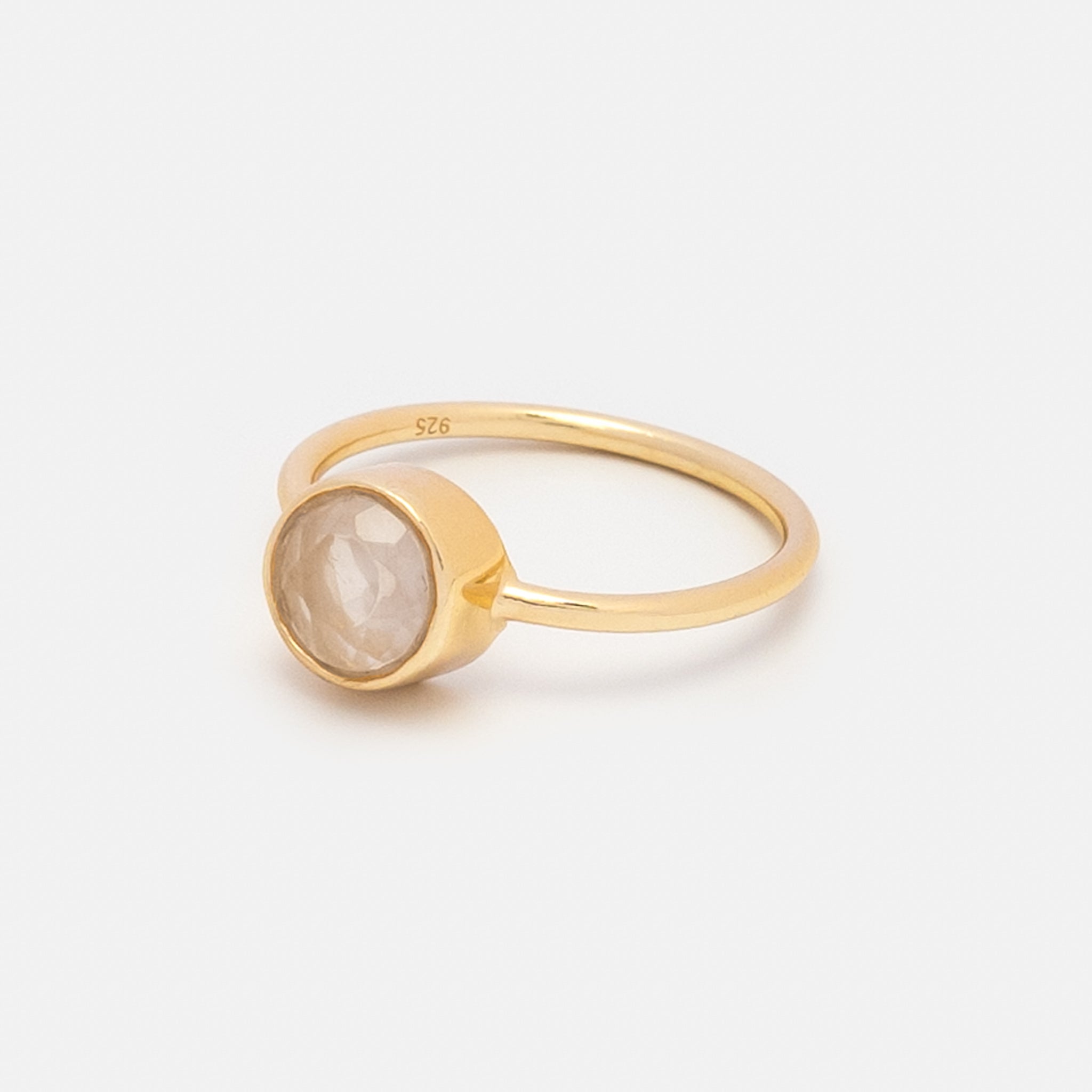 Ring Aline Circle Moonstone - Fleurs des Prés Jewelry