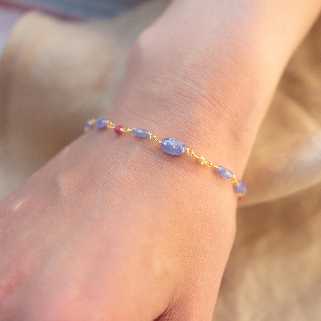 Armband Estelle Tanzanit + Rubin - Fleurs des Prés