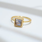 Ring Aline Square Labradorite - Fleurs des Prés