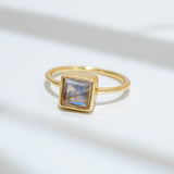 Ring Aline Square Labradorite - Fleurs des Prés