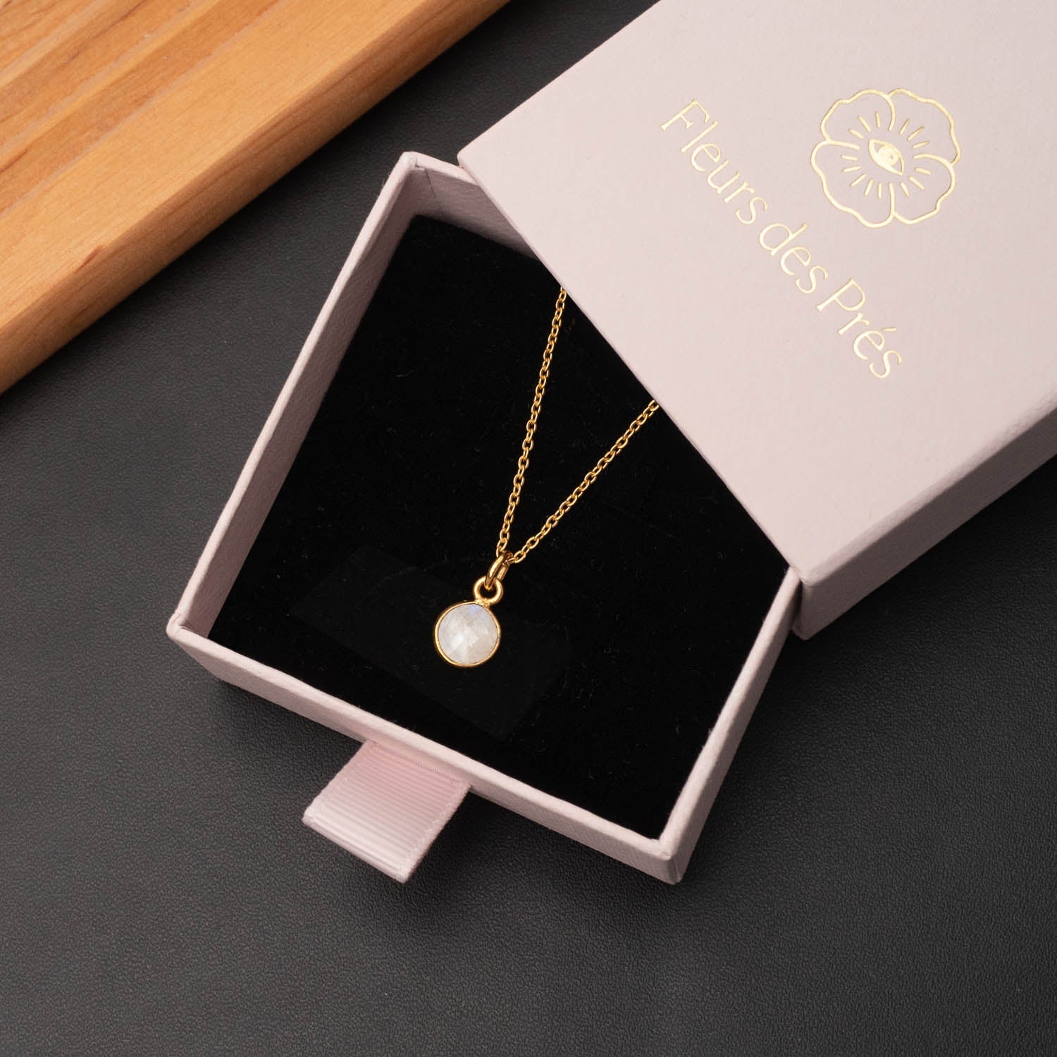 Halskette Charlotte Moonstone - Fleurs des Prés Jewelry
