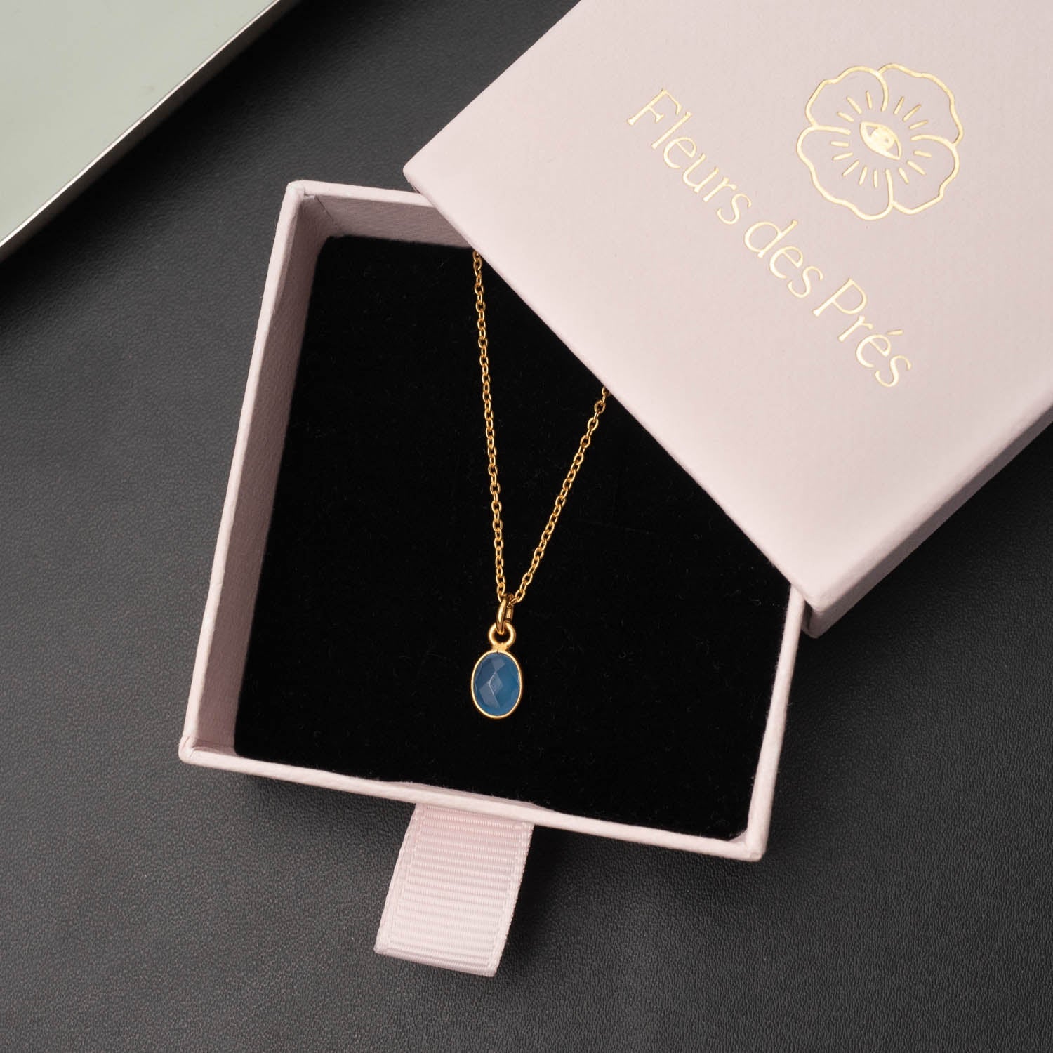 Halskette Claire Blue Chalcedony - Fleurs des Prés Jewelry