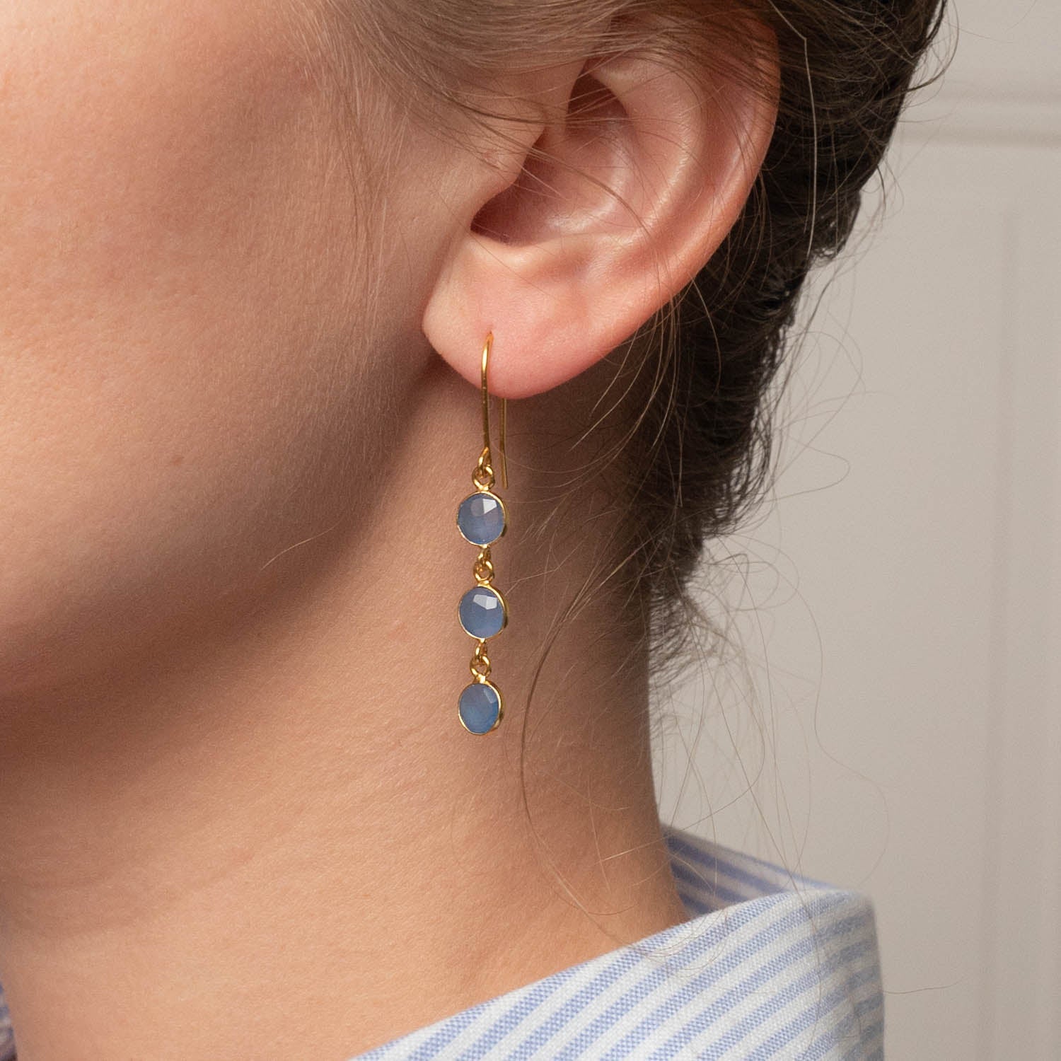 Ohrringe Charlotte Blue Chalcedony - Fleurs des Prés Jewelry