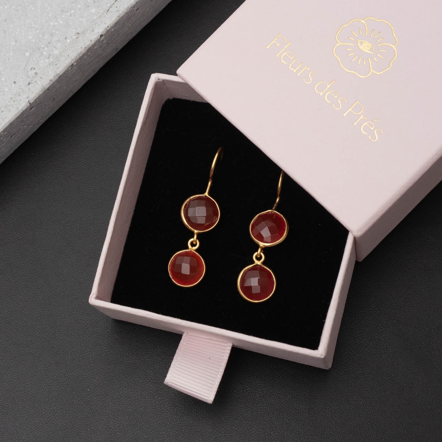 Ohrringe Eloise Red Onyx - Fleurs des Prés