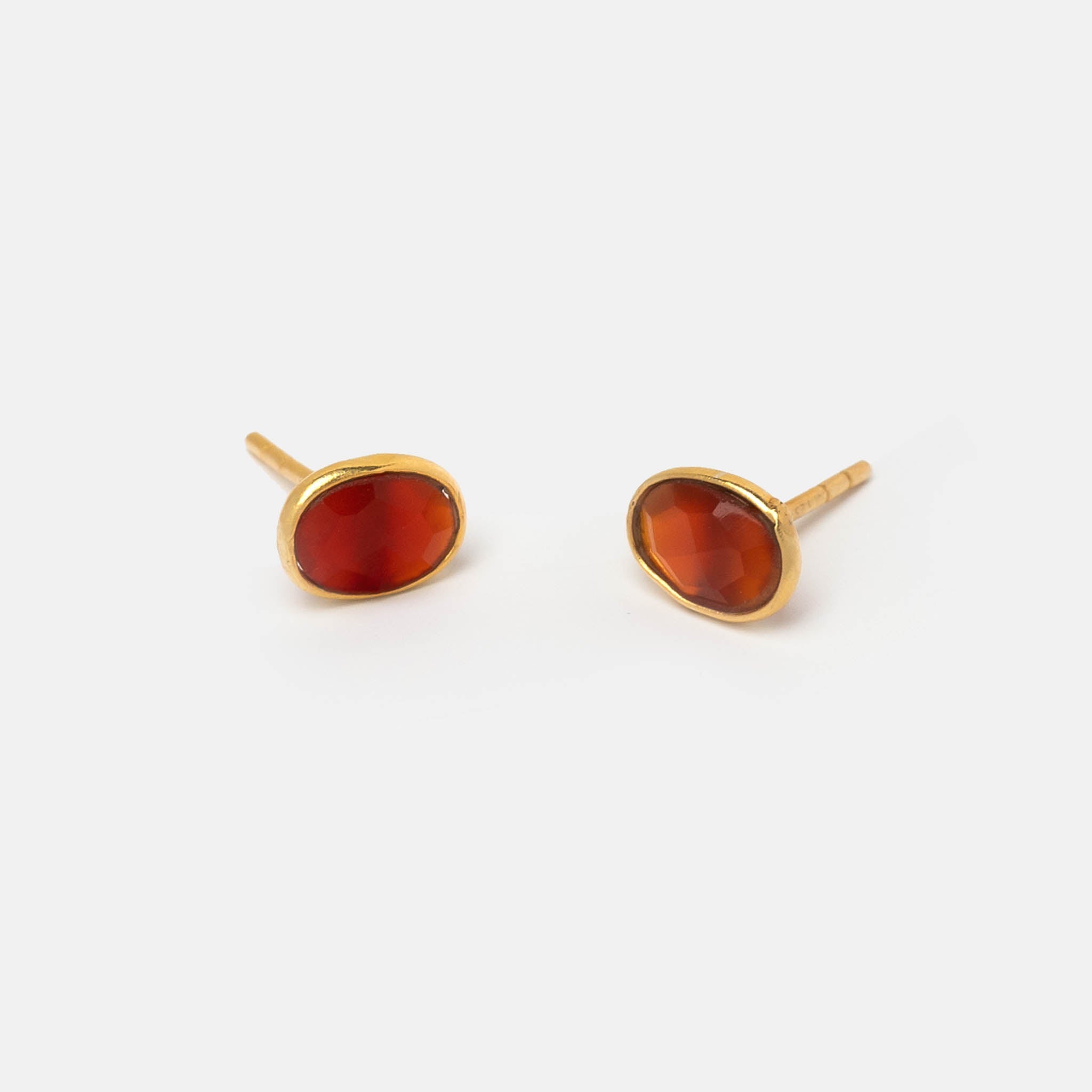 Ohrstecker Dinah Oval Roter Onyx - Fleurs des Prés Jewelry