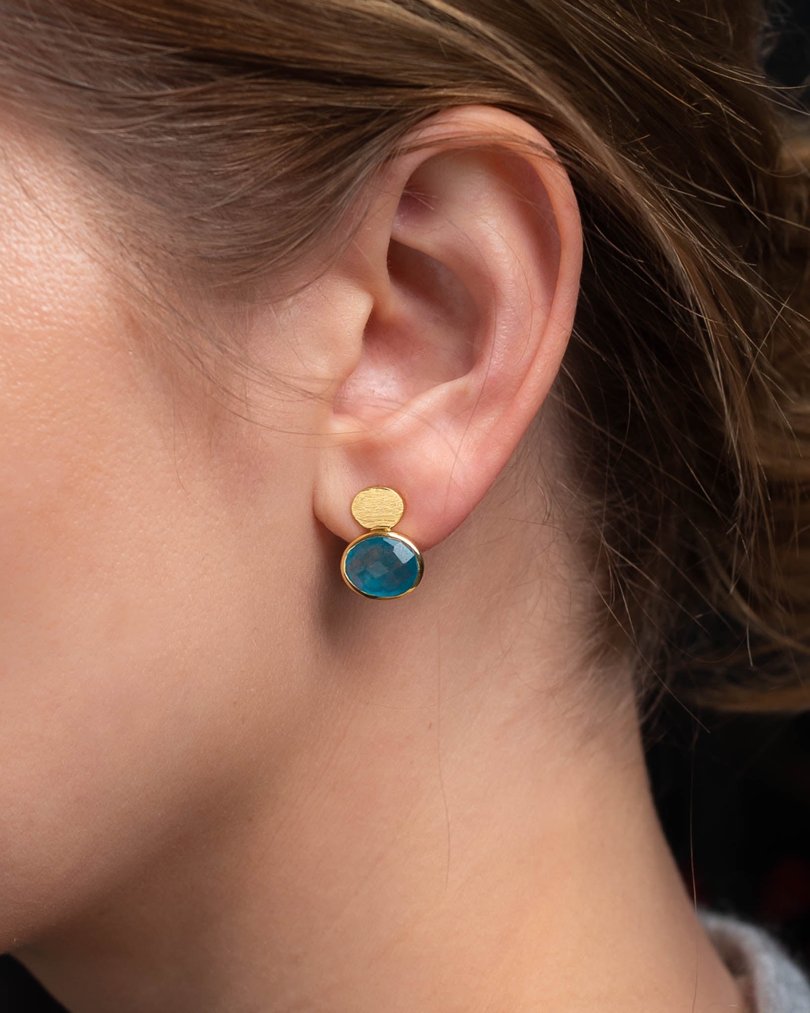 Ohrstecker Dinan Neon Blue Jade - Fleurs des Prés Jewelry