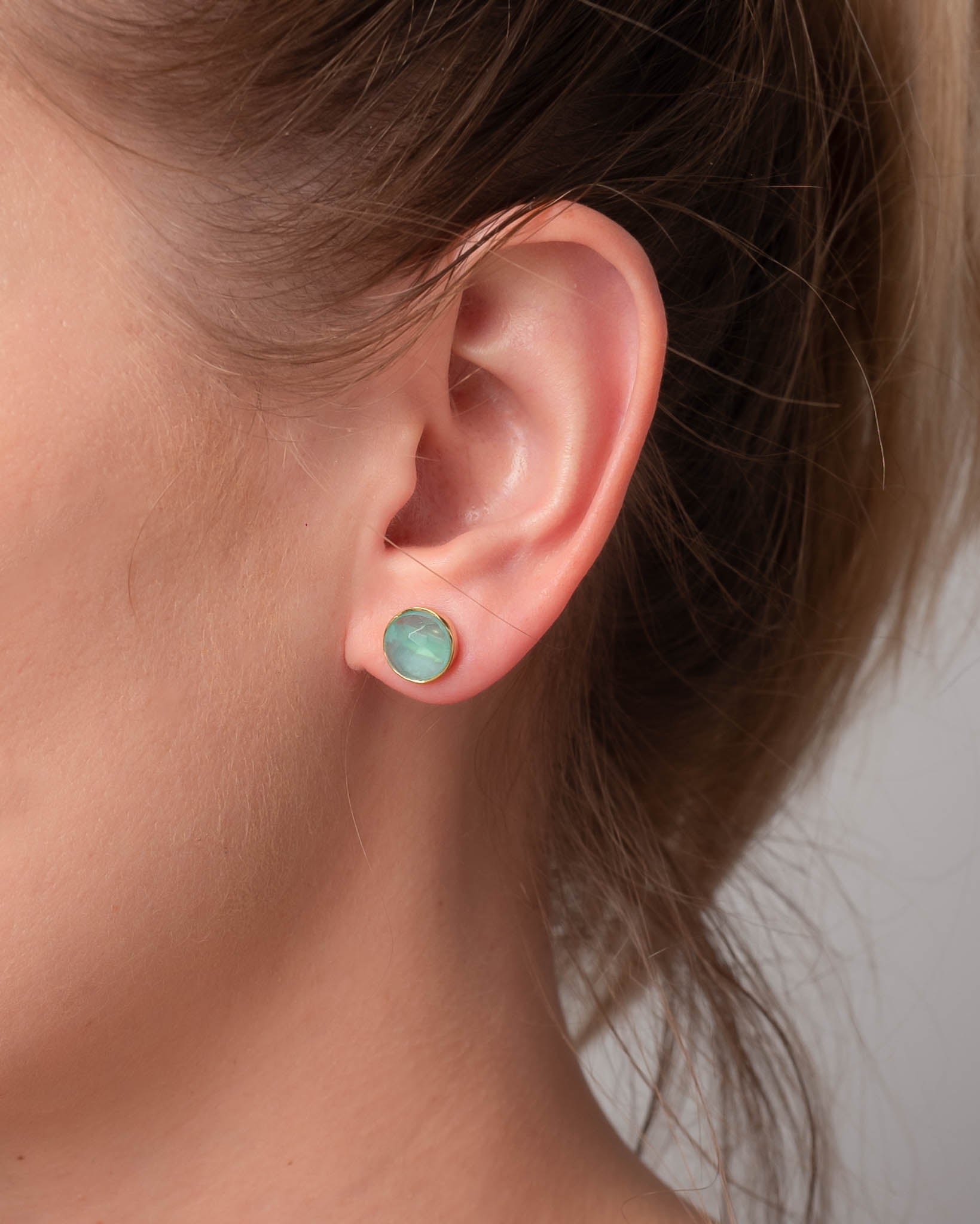 Ohrstecker Eloise Sea Blue Chalcedon - Fleurs des Prés Jewelry