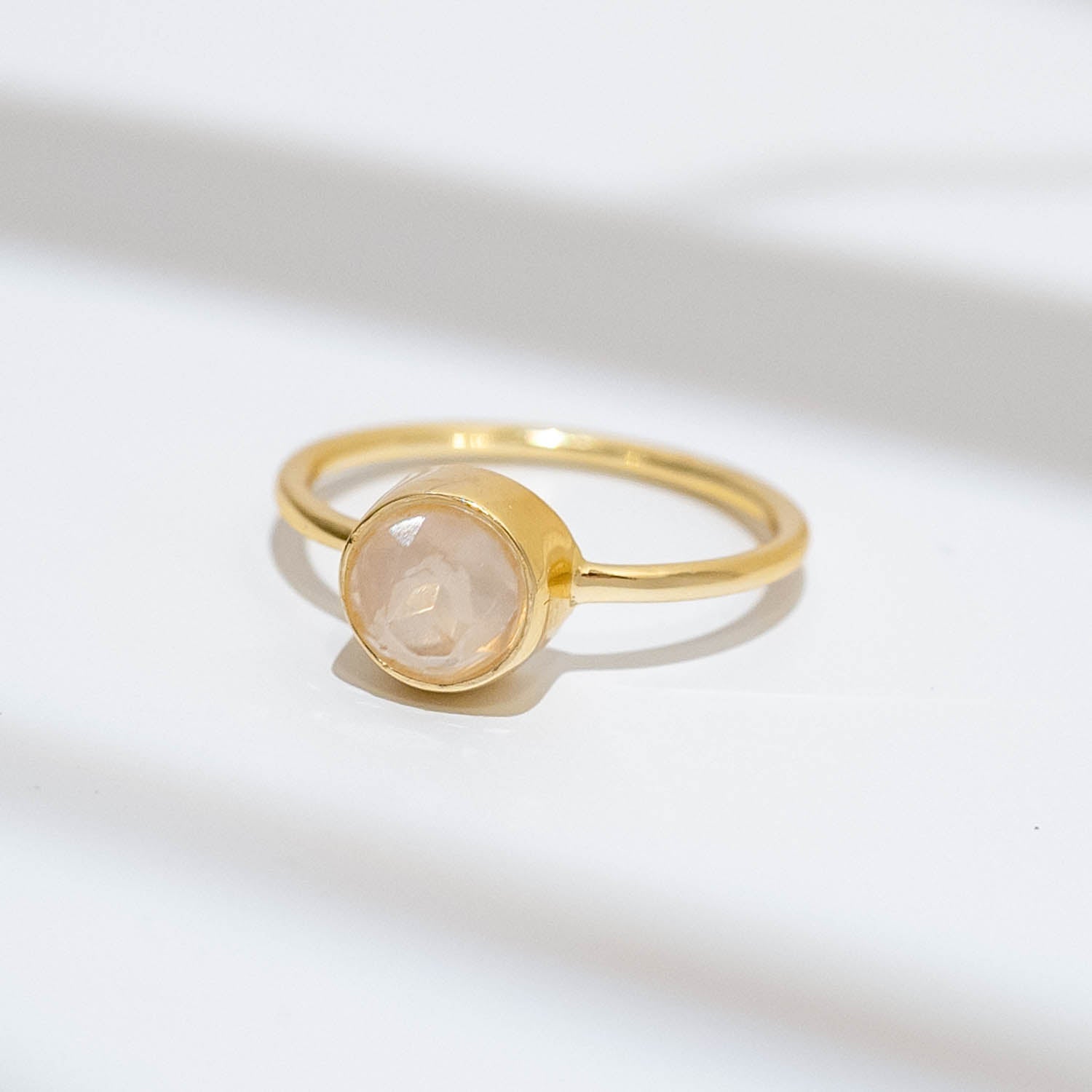 Ring Aline Circle Rose Chalcedony - Fleurs des Prés Jewelry