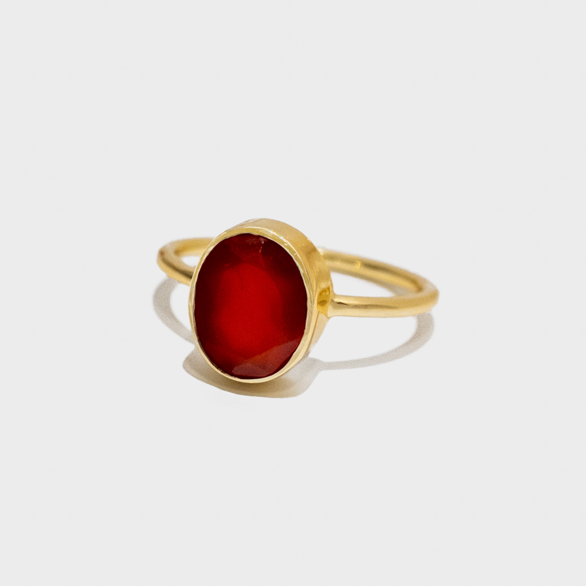 Ring Aline Oval Red Onyx - Fleurs des Prés Jewelry