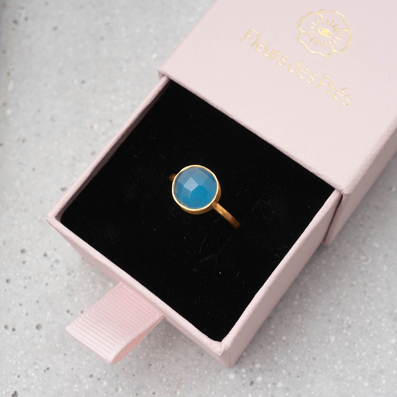 Ring Eloise Light Blue Chalcedony - Fleurs des Prés Jewelry