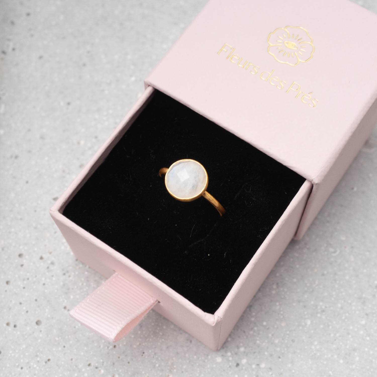 Ring Eloise Moonstone - Fleurs des Prés Jewelry